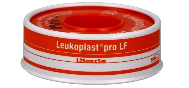 CEROTTO CHIRURGICO MEDICATO IN ROCCHETTO LEUKOPLAST PRO LF CON OSSIDO DI ZINCO 1,25X500 CM - Farma Nice