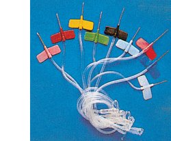 AGO A FARFALLA GAUGE20 STERILE UTILIZZATO PER TERAPIA INFUSIONALE CONFEZIONE SINGOLA. SCATOLA 100 PEZZI - Farma Nice
