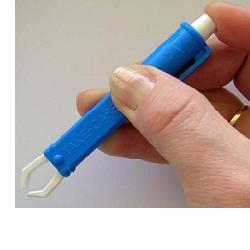 PINZETTA TOGLI ZECCHE IN PLASTICA BLISTER SINGOLO - Farma Nice