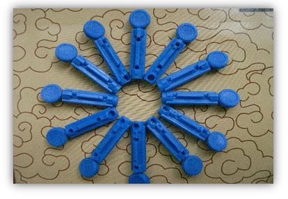 LANCETTE PUNGIDITO WELLION LANCET GAUGE 28 25 PEZZI - Farma Nice